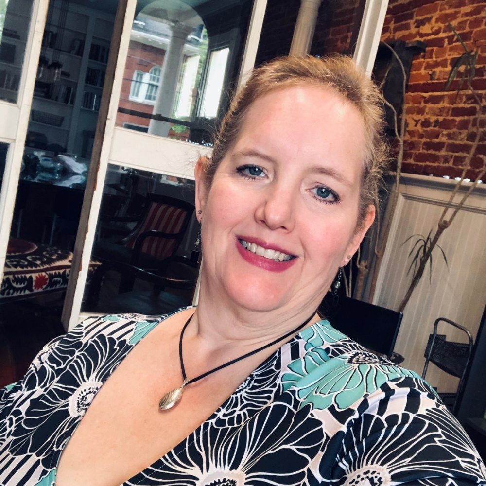 Meet your Posher, Tiffany